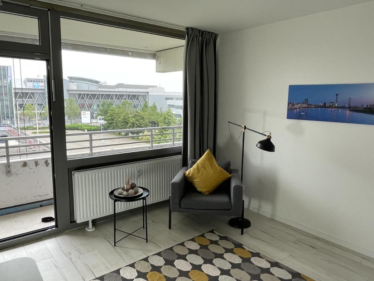 Apartment Rhein - Central - Balcony - Tradefair Neuss Exteriör bild